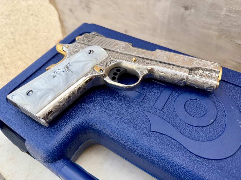 Colt Combat Commander 38 super Icy Bright Nickel ENGRAVED & 24k Gold -img-10