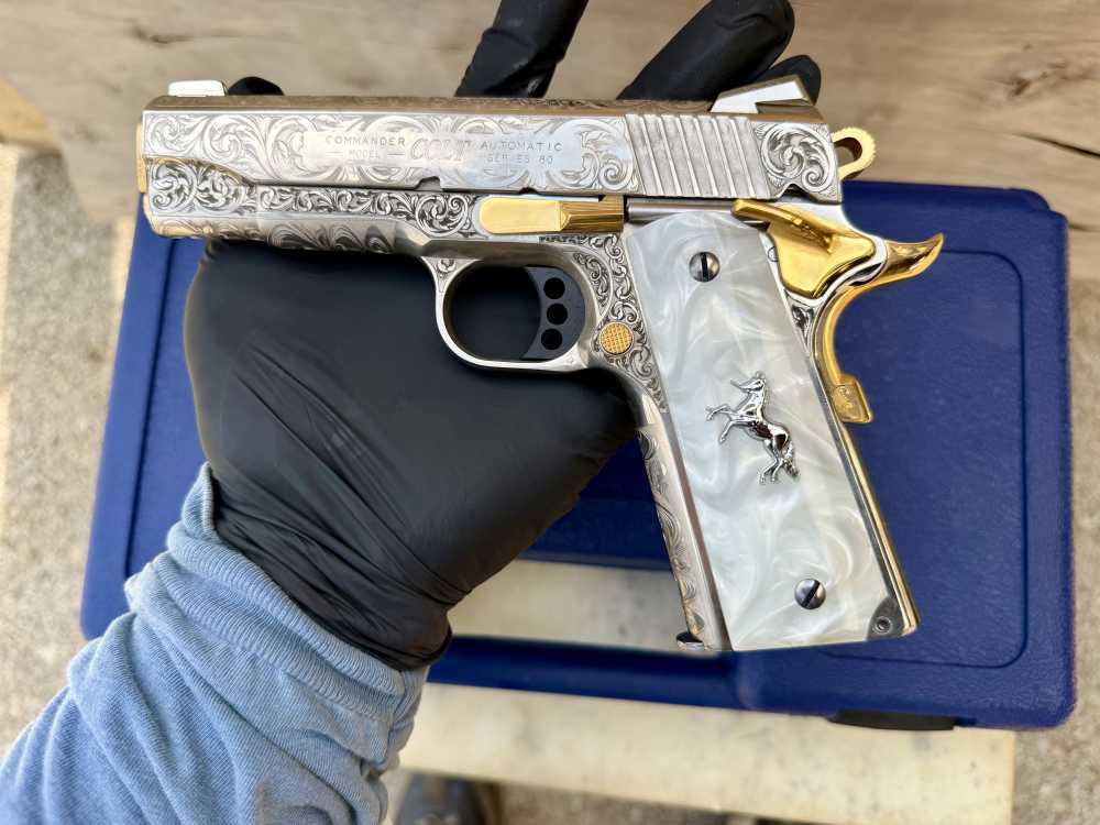 Colt Combat Commander 38 super Icy Bright Nickel ENGRAVED & 24k Gold -img-17