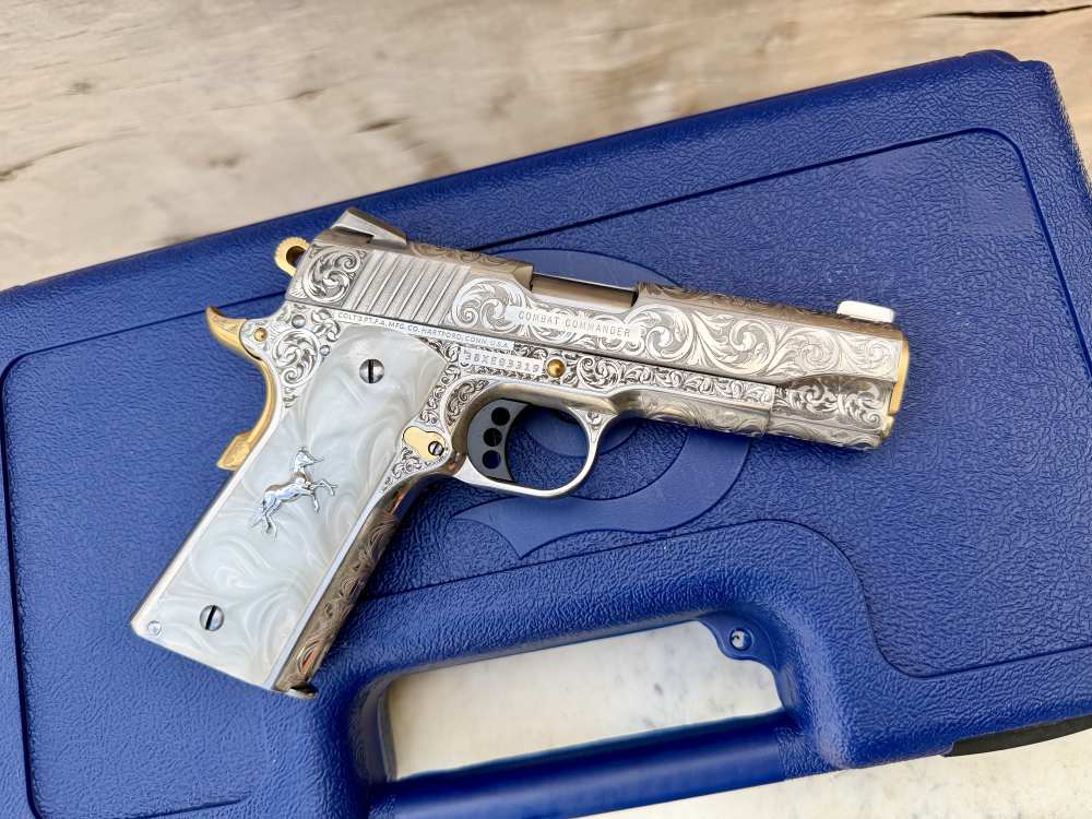 Colt Combat Commander 38 super Icy Bright Nickel ENGRAVED & 24k Gold -img-1