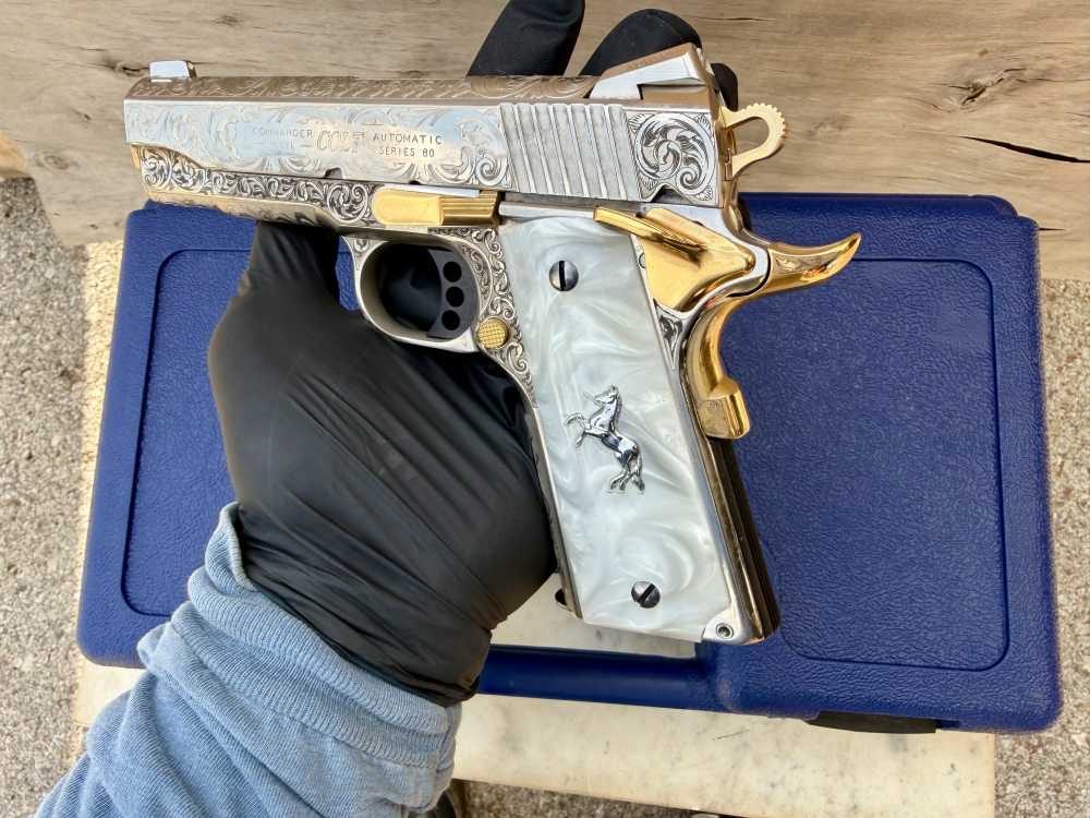 Colt Combat Commander 38 super Icy Bright Nickel ENGRAVED & 24k Gold -img-18