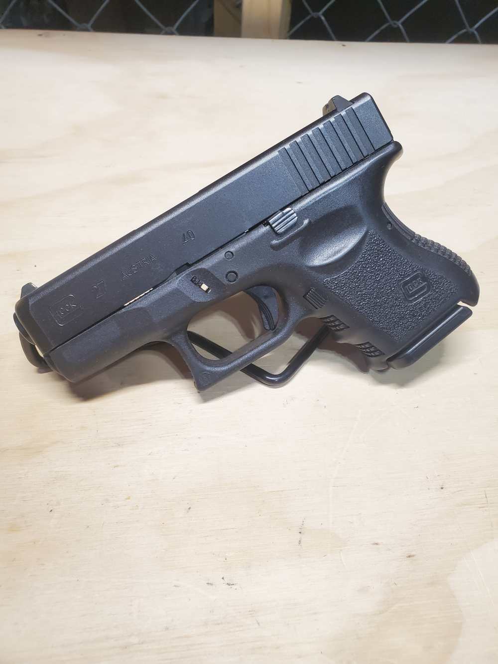 Police Trade-In Glock 27 Gen 3 .40 S&W-img-1