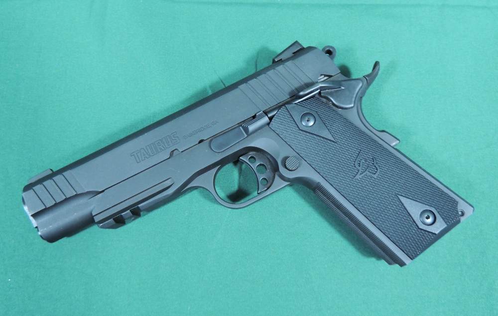 Taurus PT-1911 45 ACP With Case and Manuals PT1911-img-2