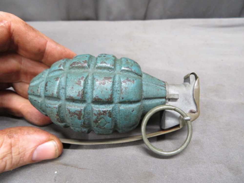 WWII US MILITARY MARK 2 HAND GRENADE-ORIGINAL-BLUE PAINTED FOR TRAINING-img-0