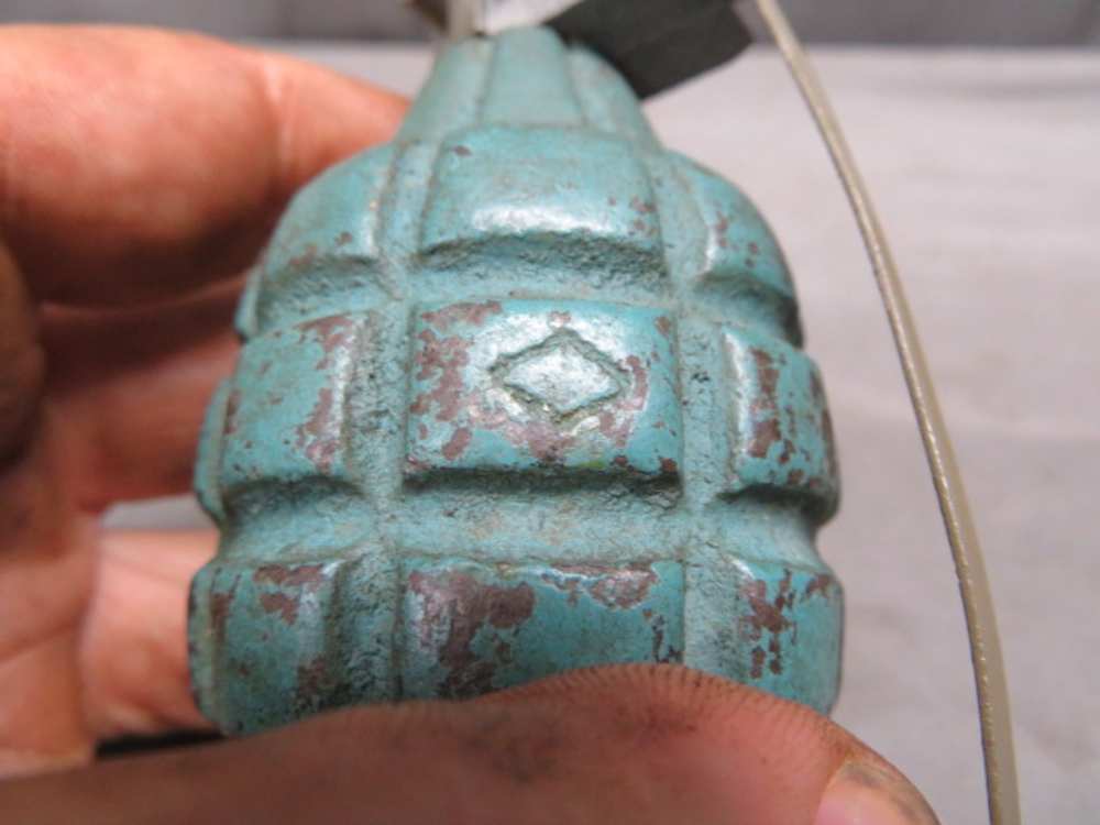 WWII US MILITARY MARK 2 HAND GRENADE-ORIGINAL-BLUE PAINTED FOR TRAINING-img-4