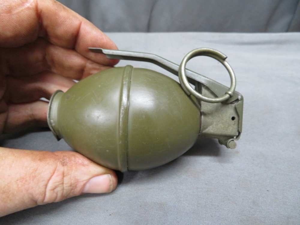 VIETNAM WAR US MILITARY M61 HAND GRENADE-ORIGINAL-VERY NICE-img-0