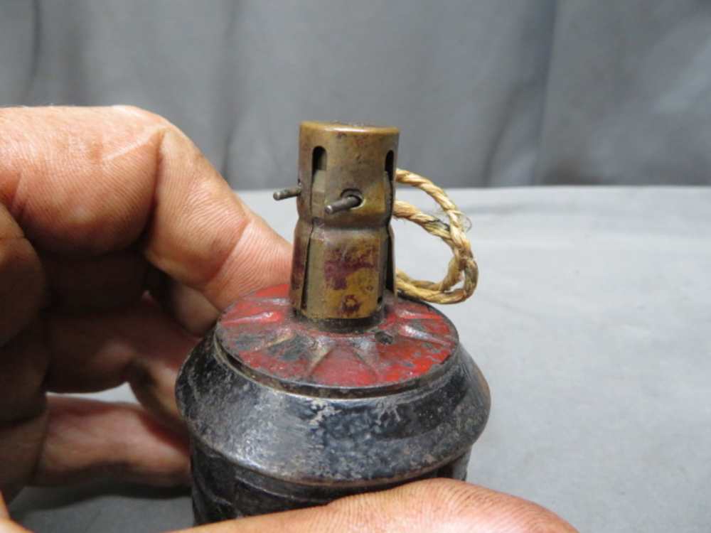 WWII JAPANESE TYPE 97 HAND GRENADE-ORIGINAL-NICE PAINT & MARKINGS-img-8