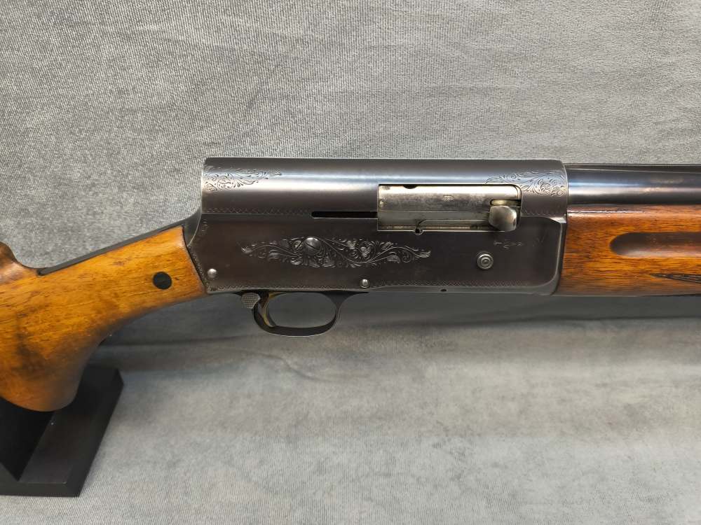 BROWNING A5 LIGHT TWELVE 12GA 26"-img-2