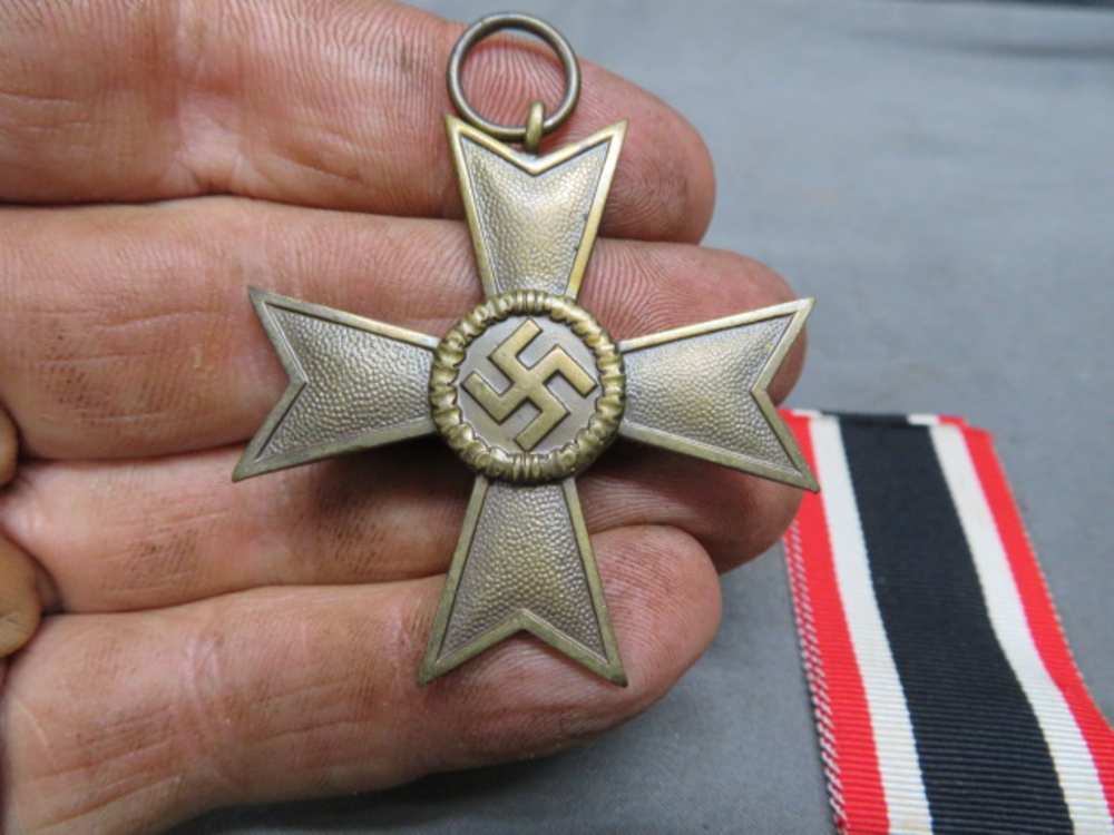 WWII GERMAN WAR MERIT CROSS 2ND CLASS W/ ENVELOPE-img-1