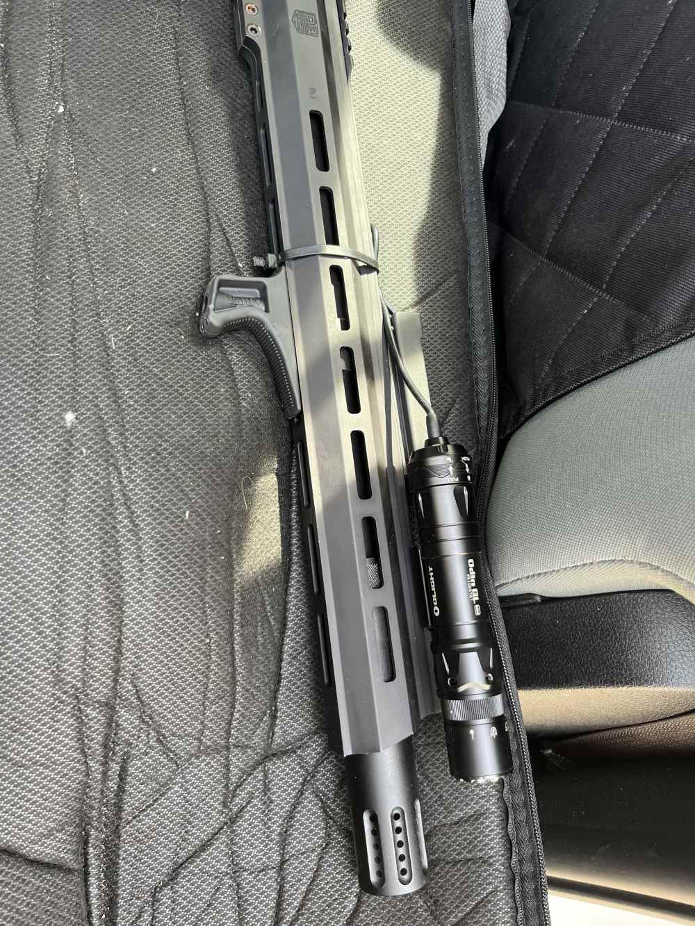 Diamondback ar15 with sig red dot and laser/light combo -img-3