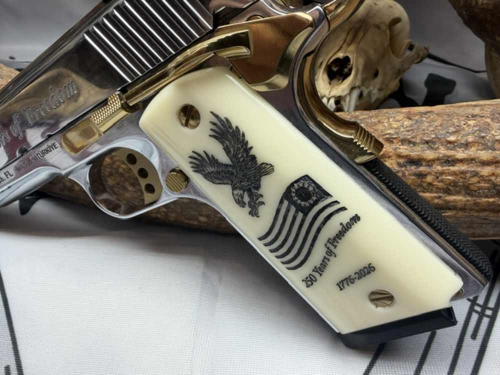 EAA Corp MC1911 45ACP 250TH SS/GOLD 250 YEARS OF FREEDOM-img-11