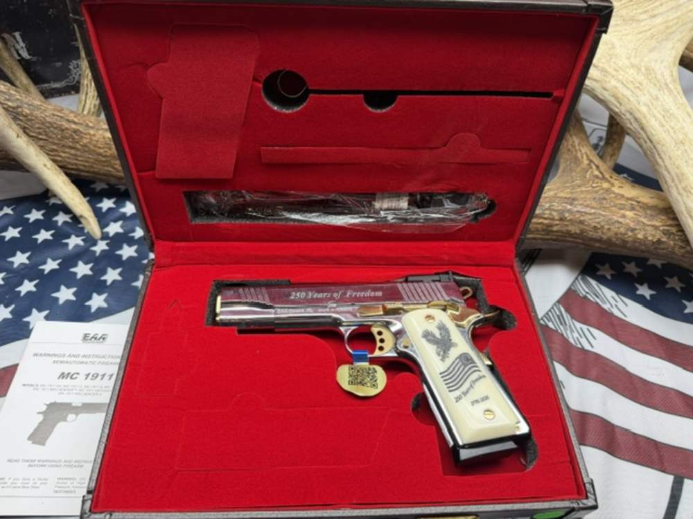 EAA Corp MC1911 45ACP 250TH SS/GOLD 250 YEARS OF FREEDOM-img-0