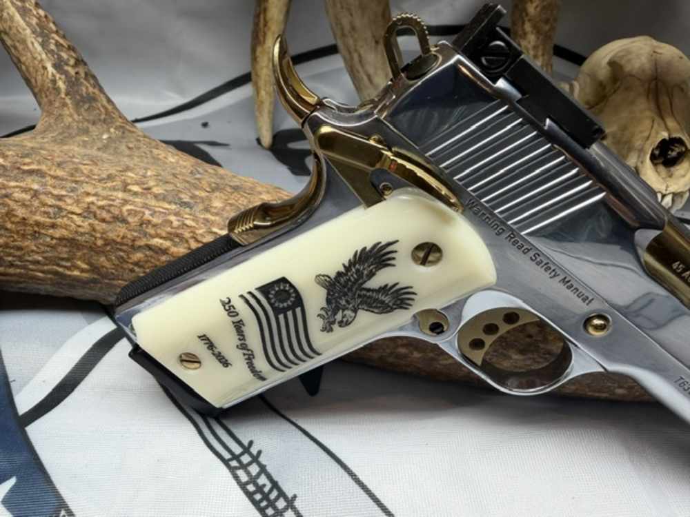 EAA Corp MC1911 45ACP 250TH SS/GOLD 250 YEARS OF FREEDOM-img-2