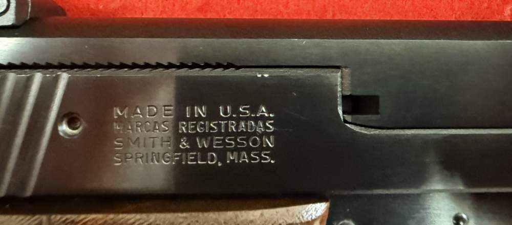 Smith & Wesson Model 41 .22LR -No Reserve--img-21