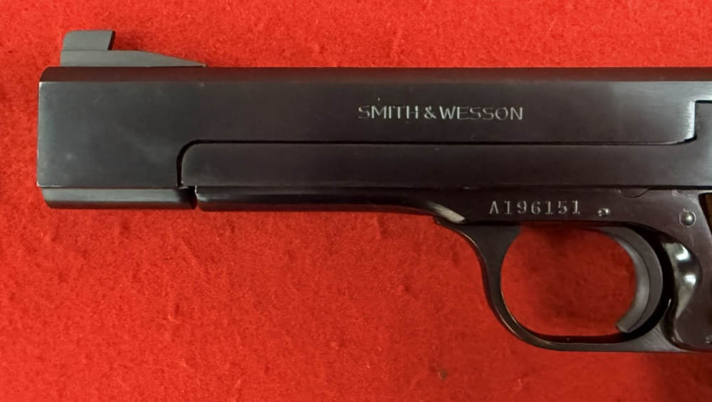 Smith & Wesson Model 41 .22LR -No Reserve--img-5
