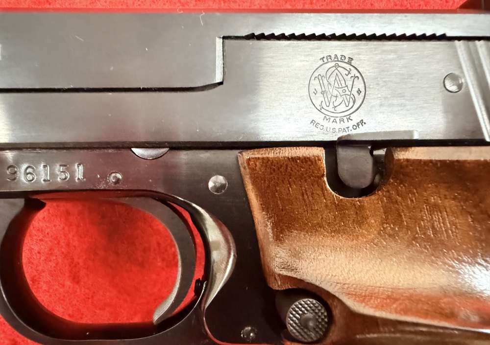 Smith & Wesson Model 41 .22LR -No Reserve--img-15
