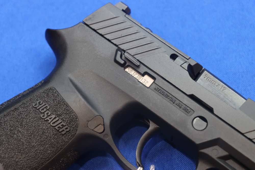 Sig Sauer Model P320 Compact Pistol 9MM Optics Ready NIGHT SIGHTS 15RD 320C-img-8