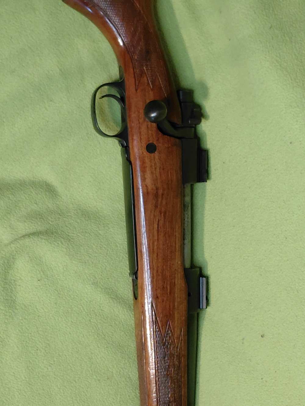.225 Model 70 rifle with dies, and brass-img-2