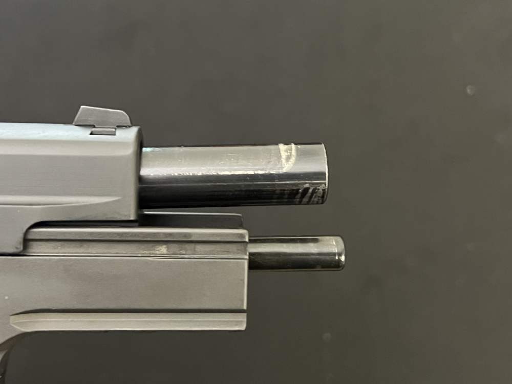 Sig Sauer P226 DA/SA in 9mm -img-8