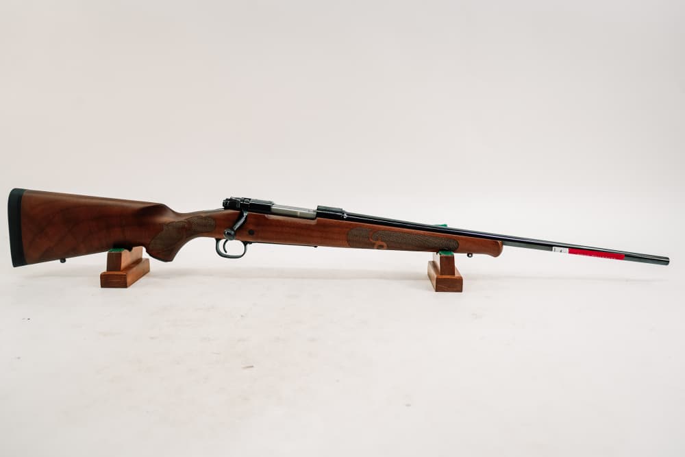 Win 70 featherweight compact 7mm08 20" blued walnut-img-0