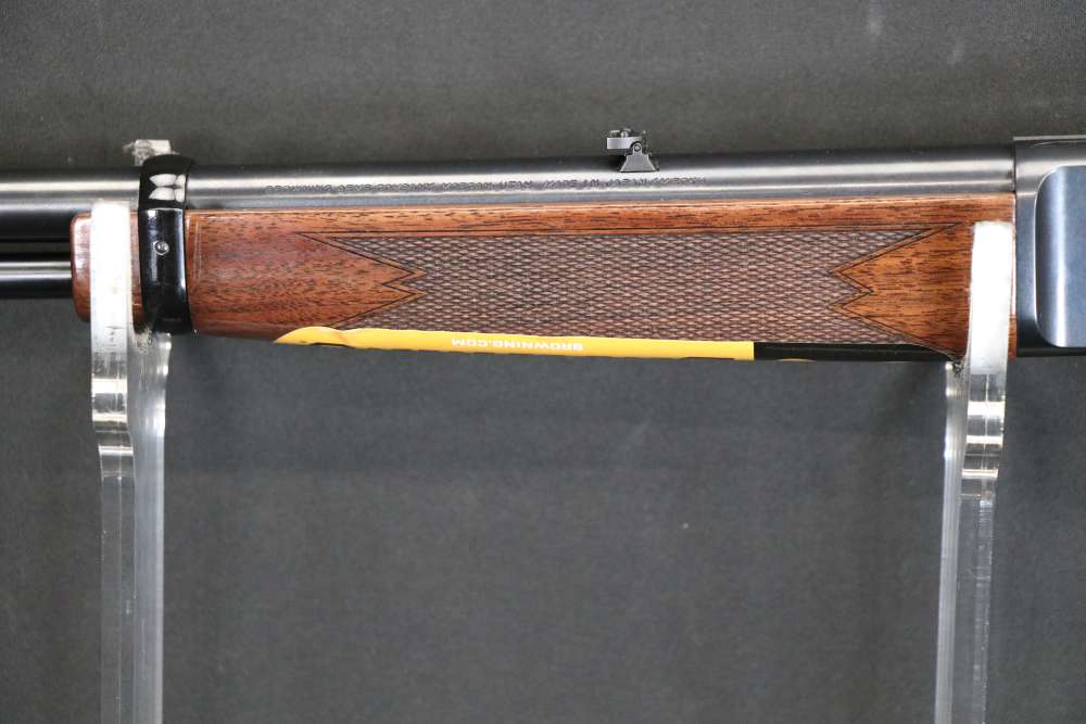 Browning BL-22 Grade II .22LR Lever Action 20" Blued Gloss Walnut Engraved-img-14