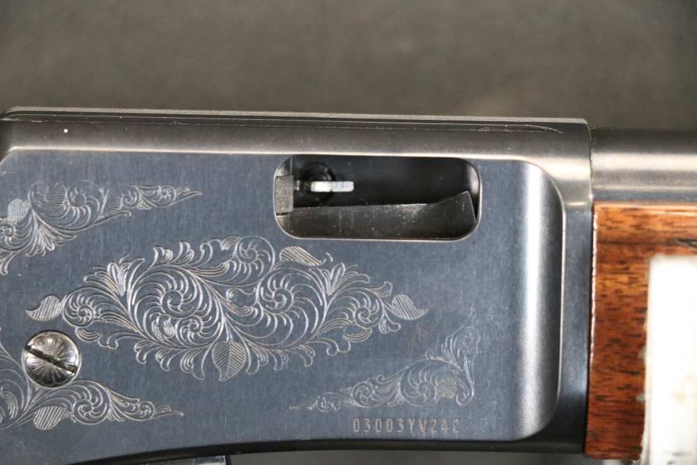 Browning BL-22 Grade II .22LR Lever Action 20" Blued Gloss Walnut Engraved-img-10