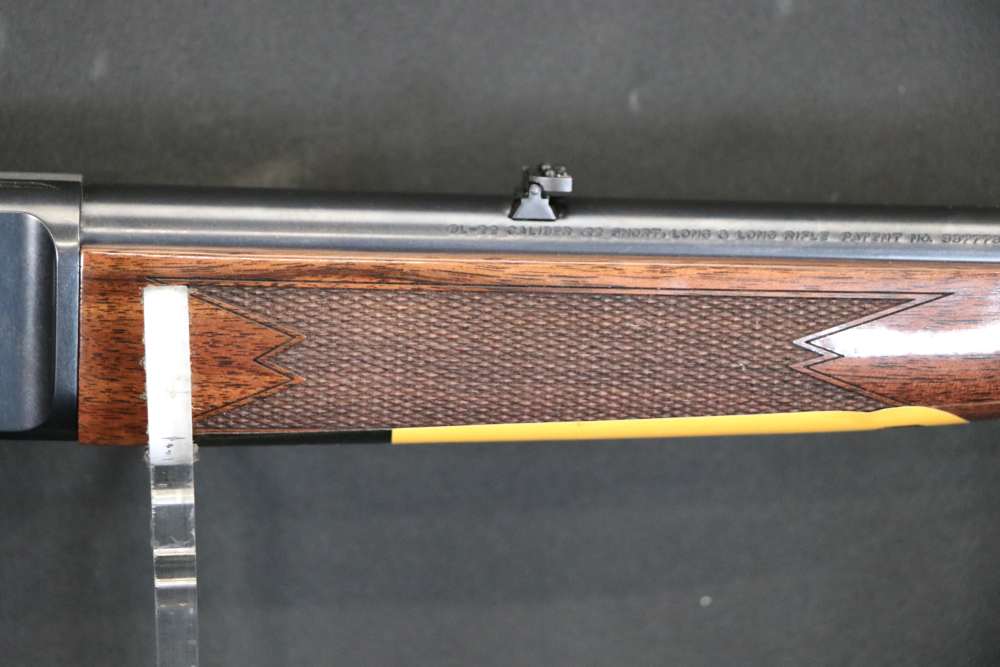 Browning BL-22 Grade II .22LR Lever Action 20" Blued Gloss Walnut Engraved-img-6