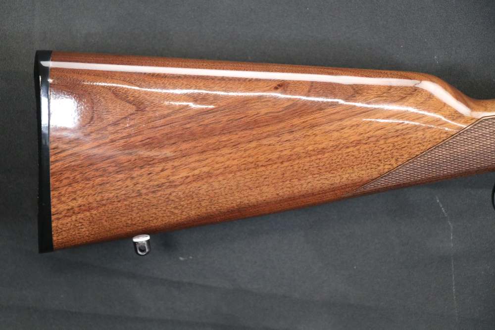 Browning BL-22 Grade II .22LR Lever Action 20" Blued Gloss Walnut Engraved-img-2