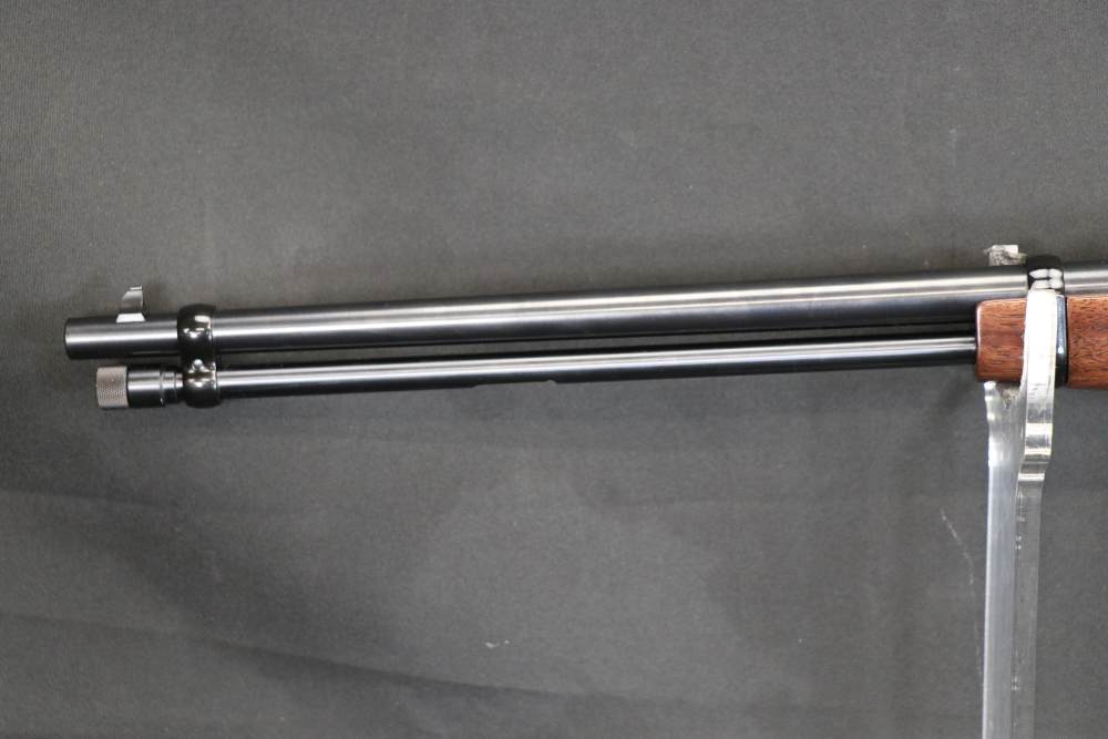 Browning BL-22 Grade II .22LR Lever Action 20" Blued Gloss Walnut Engraved-img-13
