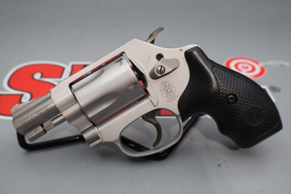 Smith & Wesson Model 637-2 Airweight 1.875" .38 SPL+P w/Case -img-1