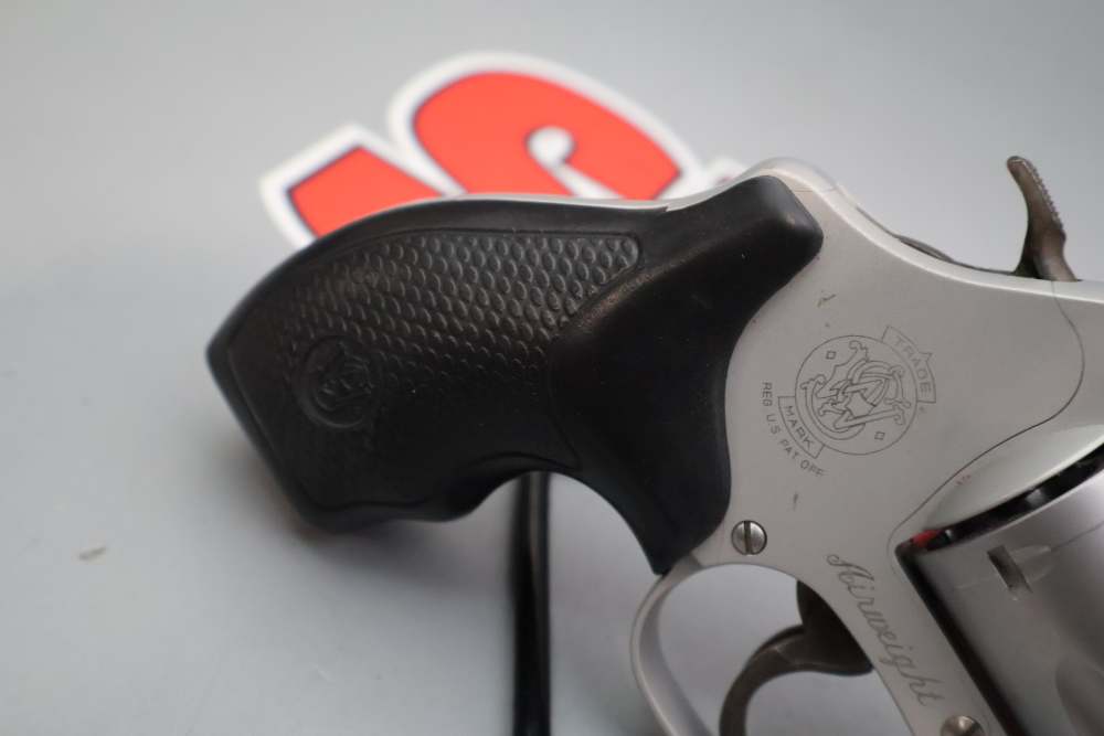 Smith & Wesson Model 637-2 Airweight 1.875" .38 SPL+P w/Case -img-17