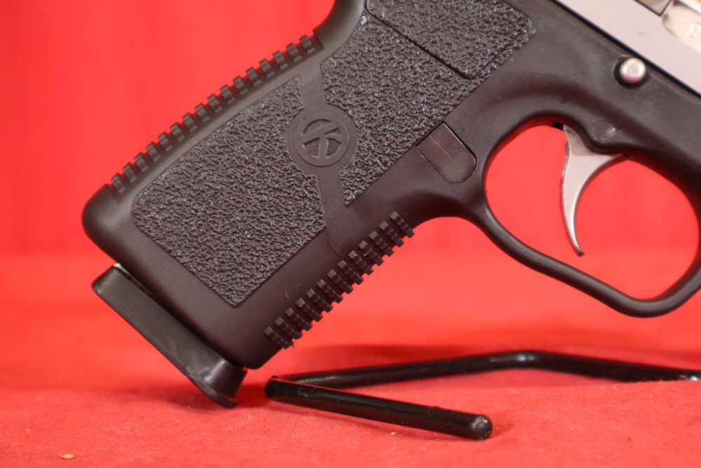 Kahr CW9 9mm 3.6" 7rd Tritium Front-img-8