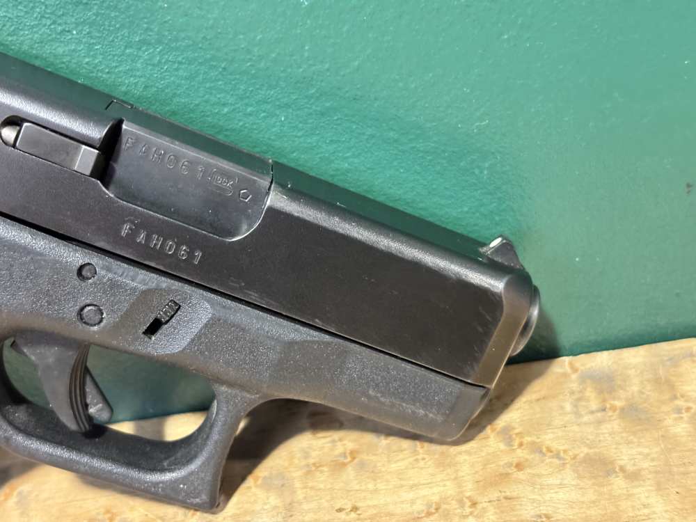 Glock 27 Gen 3 .40 S&W Sub Compact Glock G27 G3 -img-4