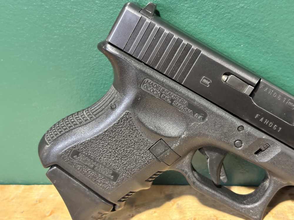 Glock 27 Gen 3 .40 S&W Sub Compact Glock G27 G3 -img-3