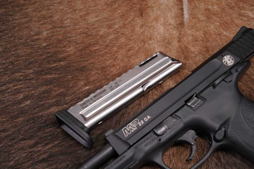Smith & Wesson S&W M&P22 CA M&P-22 122002 .22 LR Semi-Auto Pistol, MFD 2013-img-7