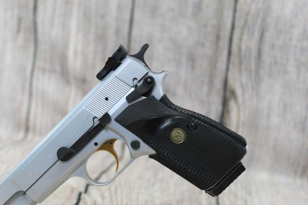 Browning Hi Power Silver Chrome Nickel 9mm Pistol-img-3