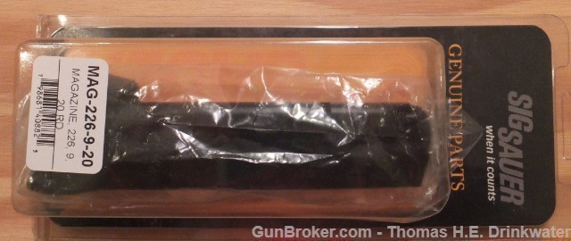 SIG P226 9mm 20rd Magazine NEW-img-0