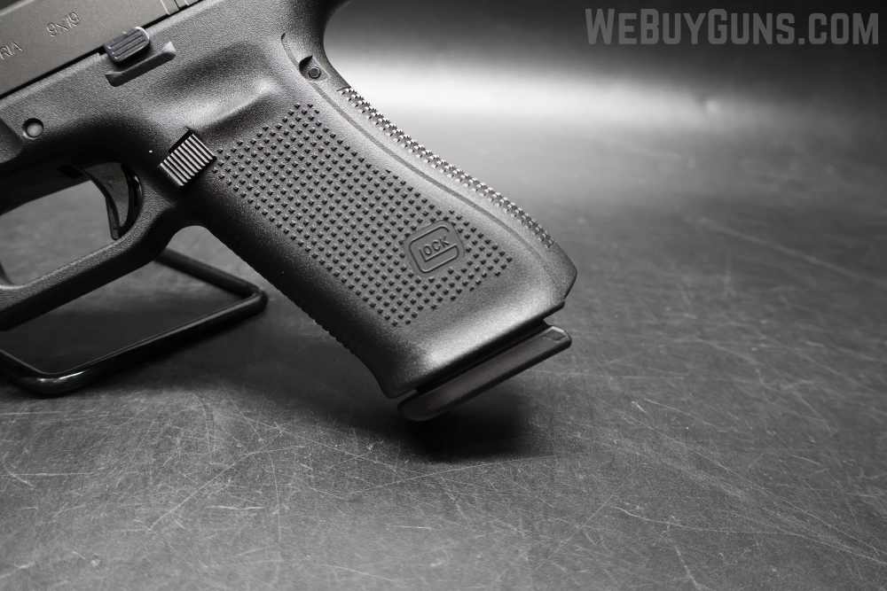 Glock 17 Gen5 Semi-Automatic Pistol 9X19-img-12