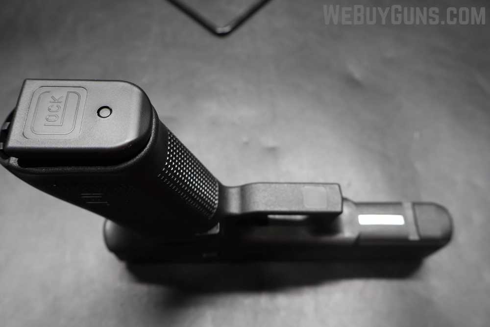 Glock 17 Gen5 Semi-Automatic Pistol 9X19-img-14