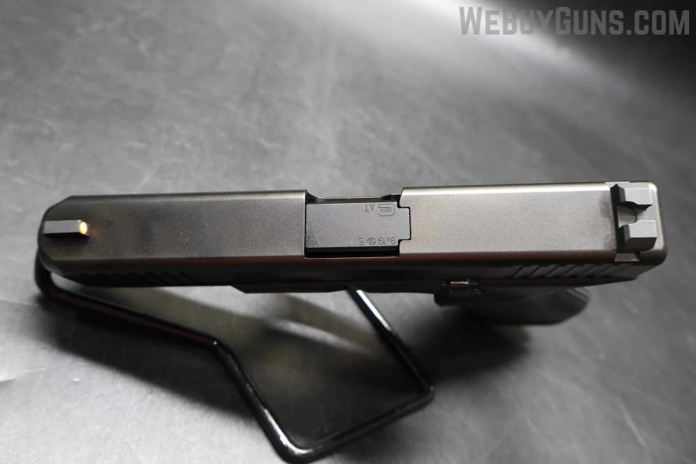 Glock 17 Gen5 Semi-Automatic Pistol 9X19-img-13