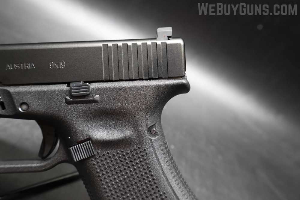 Glock 17 Gen5 Semi-Automatic Pistol 9X19-img-11