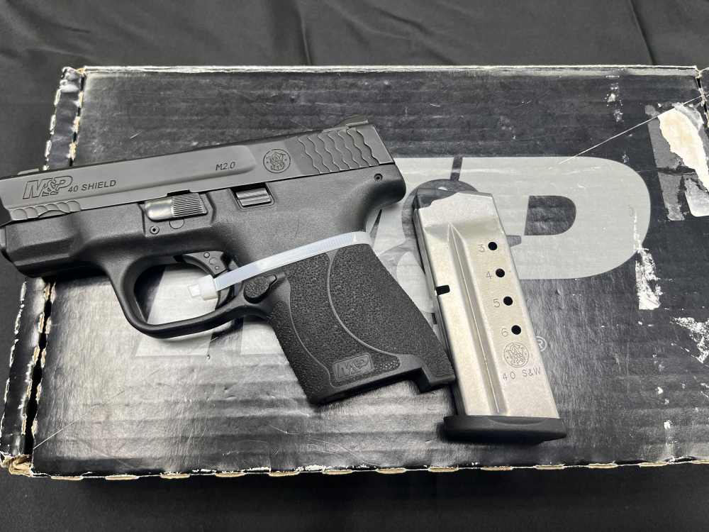 Smith and Wesson M&P 40 Shield M2.0 3.1" bbl .40 S&W 6+1-img-9