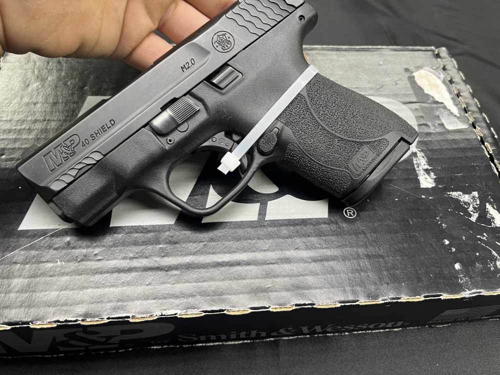 Smith and Wesson M&P 40 Shield M2.0 3.1" bbl .40 S&W 6+1-img-6