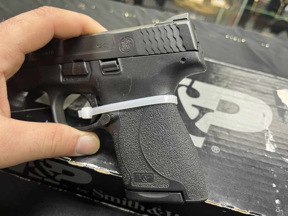 Smith and Wesson M&P 40 Shield M2.0 3.1" bbl .40 S&W 6+1-img-8