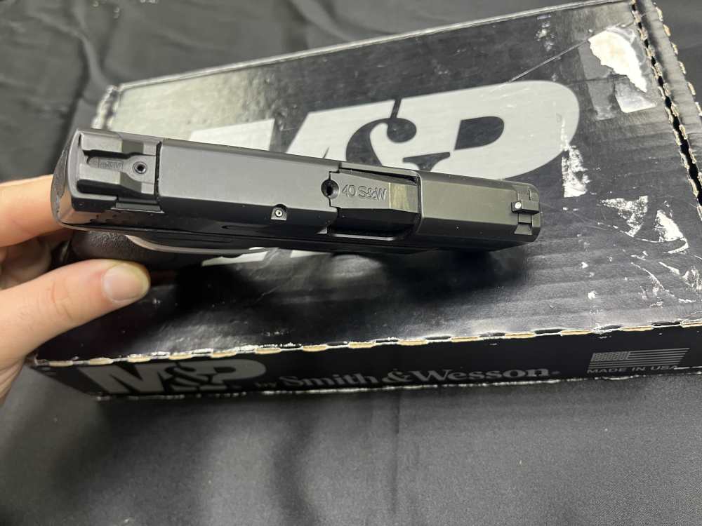 Smith and Wesson M&P 40 Shield M2.0 3.1" bbl .40 S&W 6+1-img-3