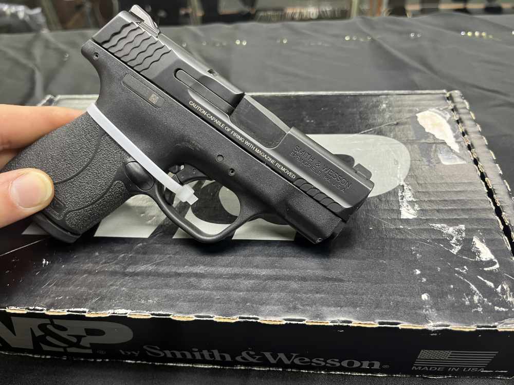 Smith and Wesson M&P 40 Shield M2.0 3.1" bbl .40 S&W 6+1-img-4