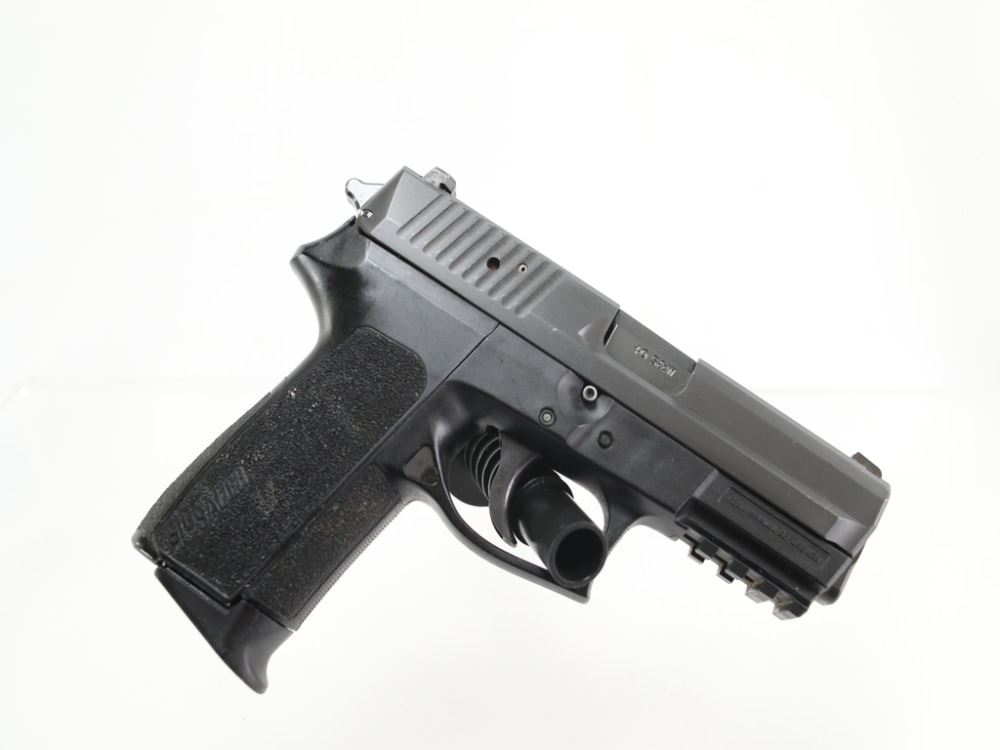 SIG SAUER SP2022 - .40 S&W Pistol - USED-img-1