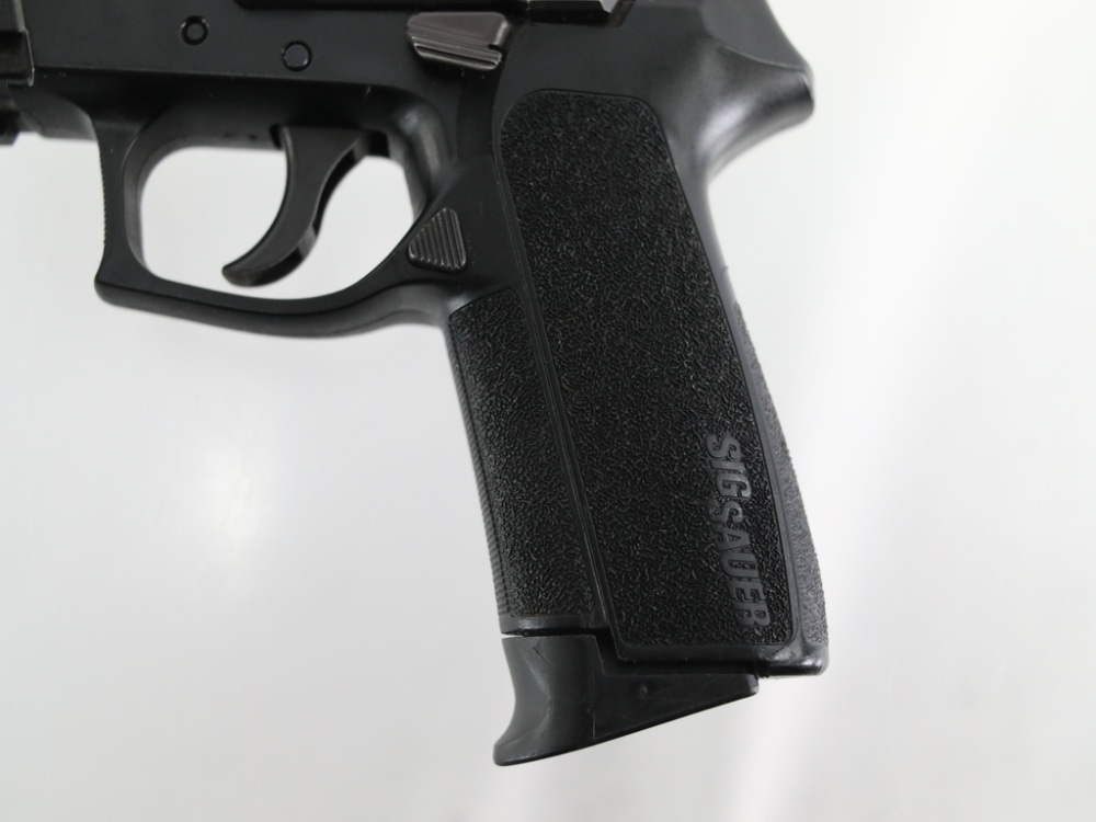 SIG SAUER SP2022 - .40 S&W Pistol - USED-img-8