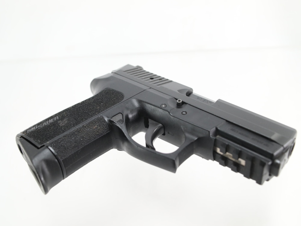 SIG SAUER SP2022 - .40 S&W Pistol - USED-img-6