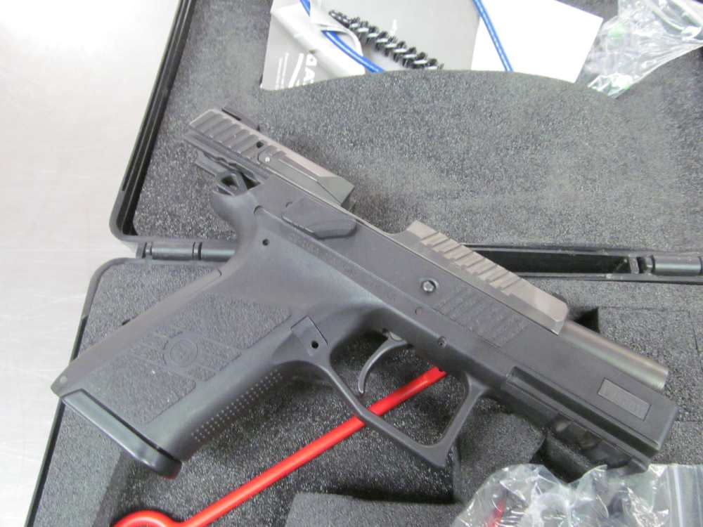CZ P-07 9mm -img-6
