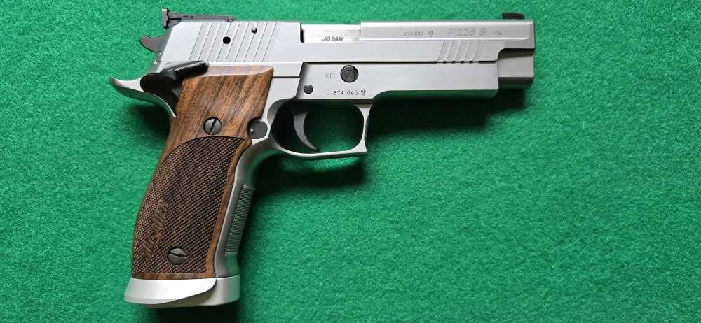 Sig Sauer P226S X-Five 40S&W  Rare German 2009  9mm Conversion Barrel/Mags -img-3